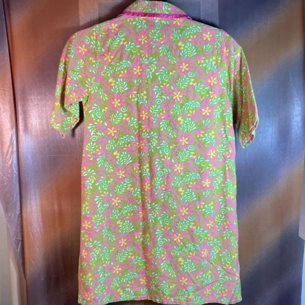 1970’s pink girls robe with short sleeve 30” length. 34” chest  120